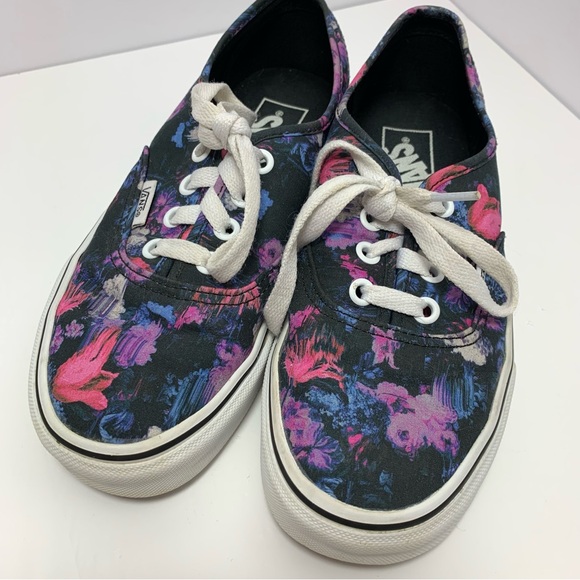 Vans Floral pattern, Pink, purple, blue and black. Womens 6 or Mens 4.5 - Picture 5 of 16